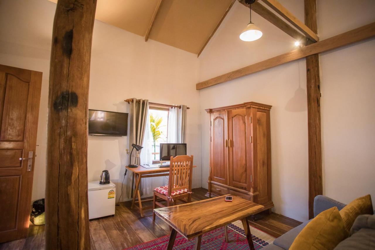 Отель The Wood Family Retreat Phumi Trapeang Rung Экстерьер фото
