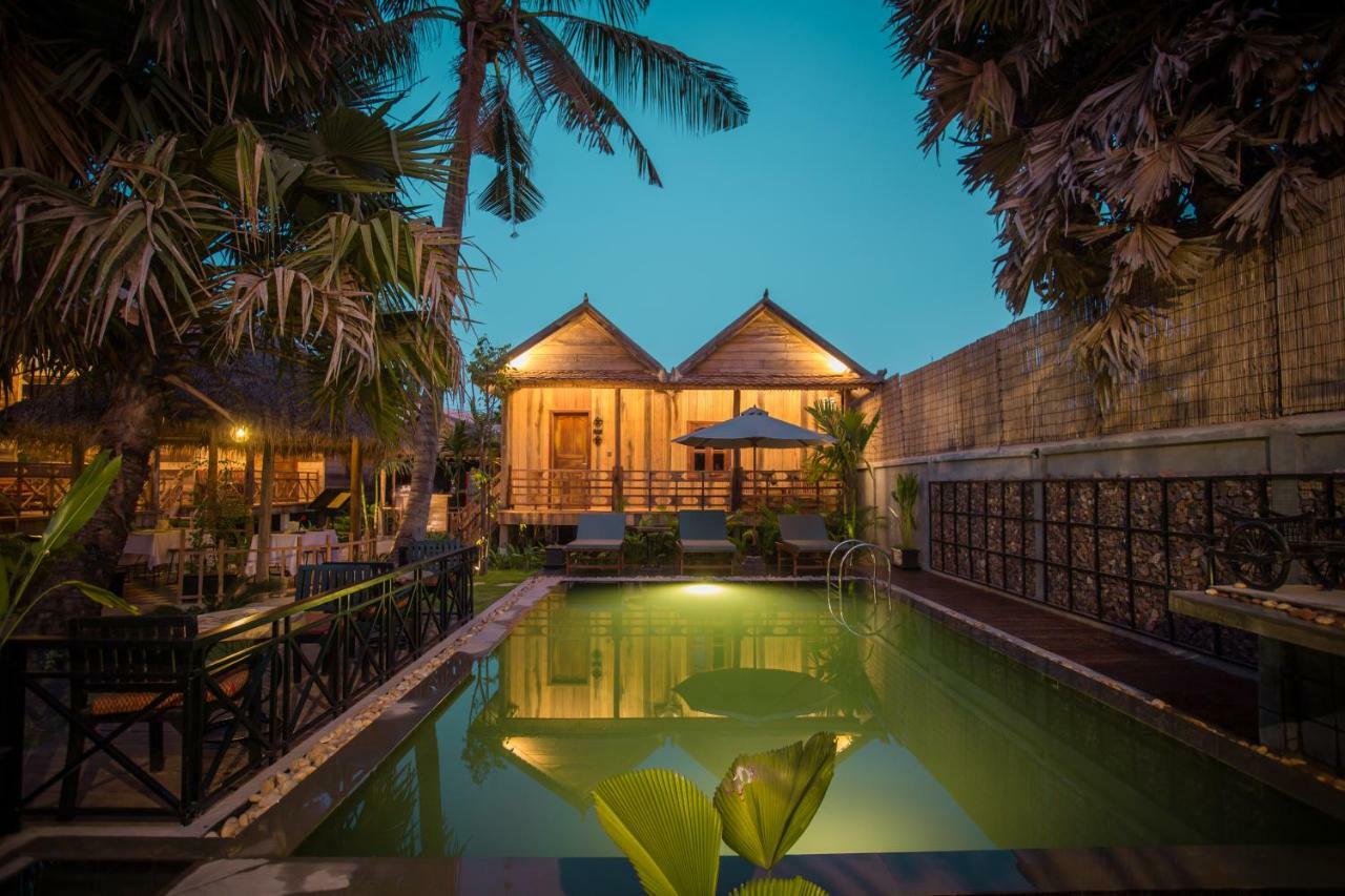 Отель The Wood Family Retreat Phumi Trapeang Rung Экстерьер фото