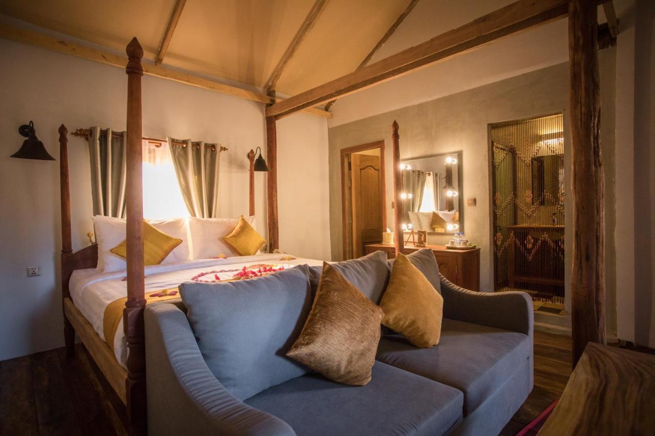 Отель The Wood Family Retreat Phumi Trapeang Rung Экстерьер фото